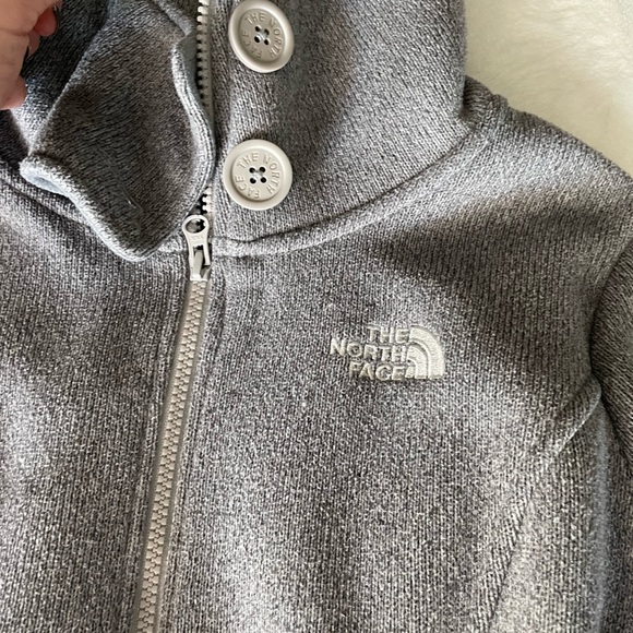 The north face grey sweater jacket - Picture 2 of 3